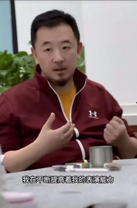 吃瓜娱乐太太是谁扮演的,揭秘“吃瓜娱乐太太”幕后扮演者